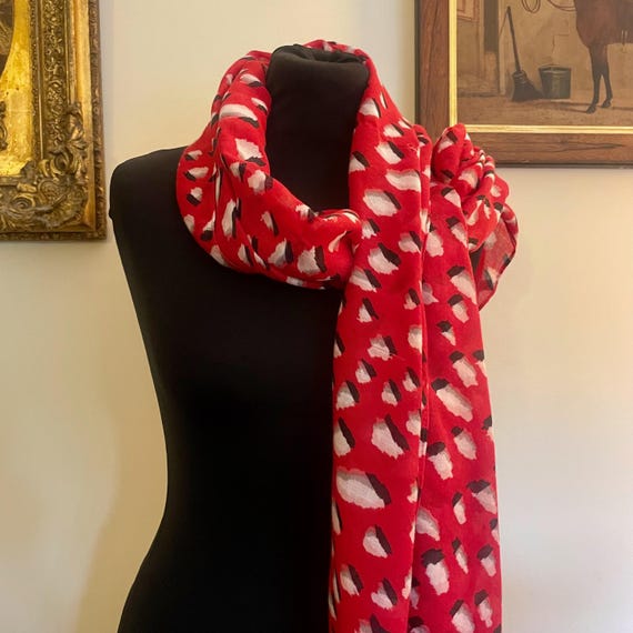 Large Rectangular Red Scarf With Artistic Graduat… - image 3