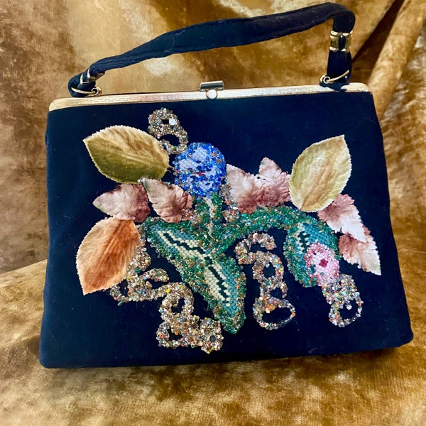 Vintage Caron of Houston, Beautiful 1950s Handbag with Appliqué Decoration