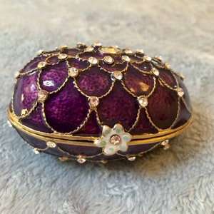Beautiful Large Enamelled  Egg Trinket Box In Iridescent Purple Encrusted With Crystal Rhinestones
