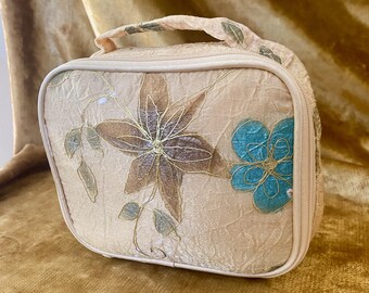 Papier Fabric Toiletry Bag: Compact Waterproof Travel Makeup Storage