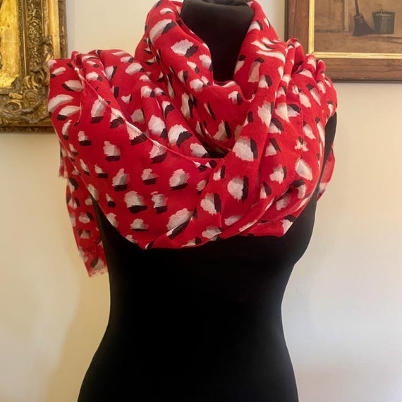 Large Rectangular Red Scarf With Artistic Graduat… - image 2