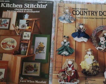 Deux livrets d’artisanat.  Couture de cuisine et poupées de campagne