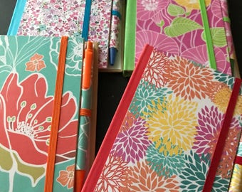 Floral Print Notebook Set