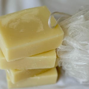 Unscented Shea Butter Jojoba Soap: Natural Vegan Bar for Sensitive Skin image 7