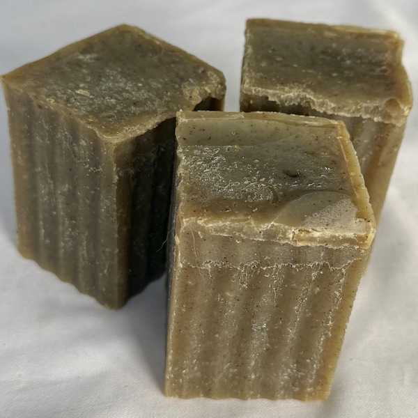 Handmade Silky Shampoo Bar: Natural Comfrey & Nettle Hair Soap with Powdered Silk