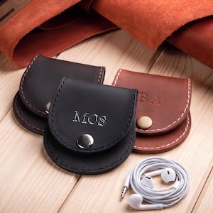 Estuche de cuero personalizado para auriculares, monedero personalizado para llaves, organizador pequeño de cables para dispositivos electrónicos, bolso de bolsillo minimalista de cuero hecho a mano para joyas.
