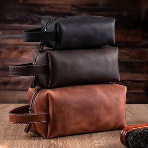 Kulturbeutel aus Leder, Personalisiertes Leder-Dopp-Kit, Geschenke für den Bräutigam, Geschenk für ihn, Kleine Reisetasche für Männer, Kulturbeutel aus echtem Leder