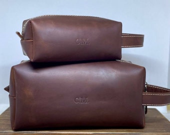 Personalized leather dopp kit for him, custom men's toiletry bag, travel organizer wash bag, groomsmen gift