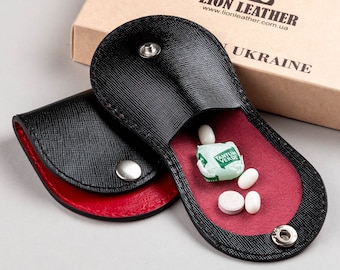 Cute pill box, personalized leather pill case, coin pocket, change purse, small leather pouch, vitamins organizer