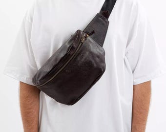 Leather fanny pack, banana bag, small leather sling bag men, personalized cross body purse with strap, mens hip bag, gift for him