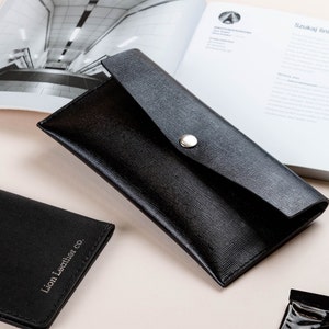 Cartera larga de cuero grabado, sobre de efectivo de cuero personalizado para mujer, bolsa negra de cuero genuino, monedero de cuero, bolso de mano para mujer