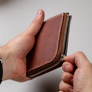 Cartera pequeña de cuero con cremallera, billetera personalizada para efectivo, tarjetero grabado con monedero, tarjetero minimalista con cremallera, regalos para él