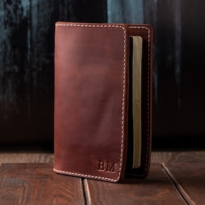 Gepersonaliseerde paspoorthouder, leren paspoorthoes, reisdocumentenhouder voor het gezin, paspoorthouder, cadeaus voor hem, cadeau voor de bruidegom