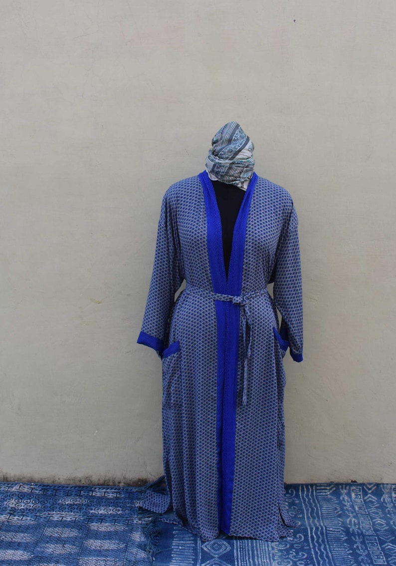 Indian Silk sari Women Dress Silk Sari Dress Vintage Silk Sari Kimono Dress nightdress swimwear beachwear recycle vintage silk Sari kimono