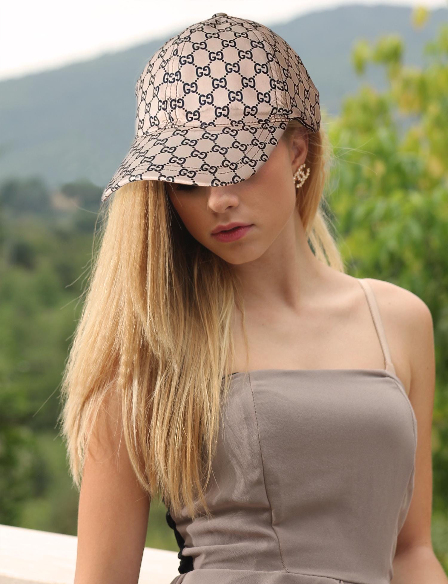 Gucci sun visor hotsell