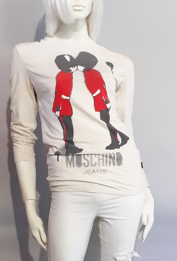 Moschino english online