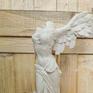 goddess of victory statue