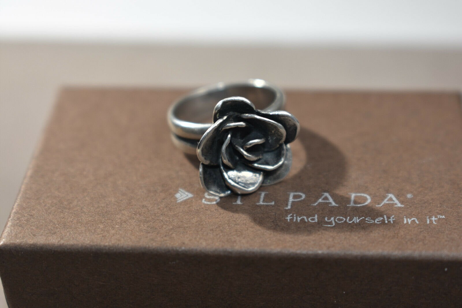 Anello in argento sterling 925 Silpada con bocciolo di rosa, difficile da trovare, taglia 8, molto popolare - Italia Anello in argento sterling 925 Silpada con bocciolo di rosa, difficile da trovare, taglia 8, molto popolare - Italia