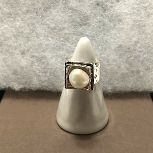 Silpada Hammered 925 Sterling Silver Freshwater Pearl Ring Size 6 R0898 CUTE