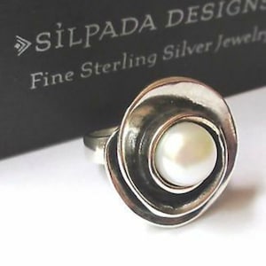 Silpada 925 Sterling Silver Lily Pearl Ring Flower Ring Hard To Find Size 11