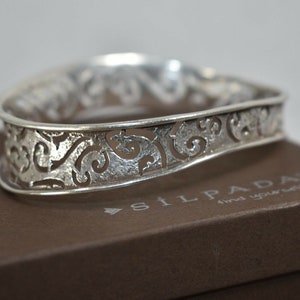 Silpada 925 Sterling Silver Wavy Oval Oxidized Scroll Cutout Bangle Bracelet