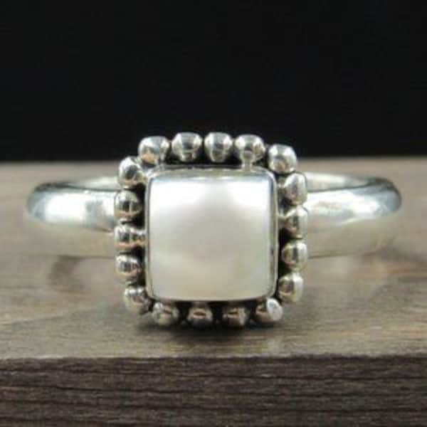 Silpada 925 Sterling Silver Square Button Frame Pearl Ring Size 6