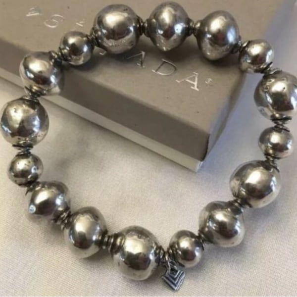 Silpada Oxidized 925 Sterling Silver Atmospheric Electroformed Distressed Ball Bead Stretch Bracelet B1998