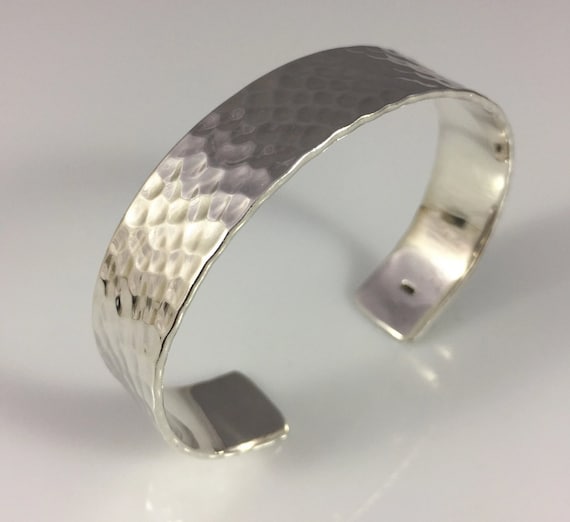 Silpada 925 スターリングシルバー ハンマー加工 カフブレスレット