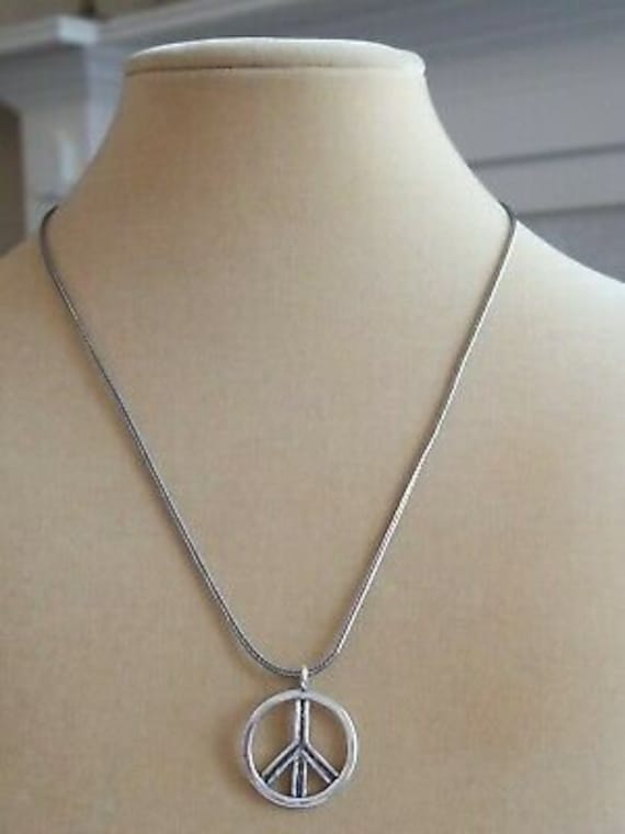 Silpada 925 Sterling Silver Peace Sign 
