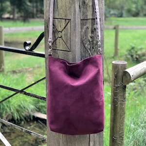 Bordeaux Grau Kunstleder Alcantara Cross Body Shopper Schultertasche