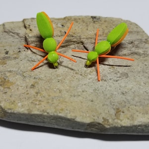 Una docena (12) moscas FIRE TIGER Chartreuse y Orange Bream, panfish, bluegill, redear, Pumpkinseed Brim, popper de agua superior, mosca araña.