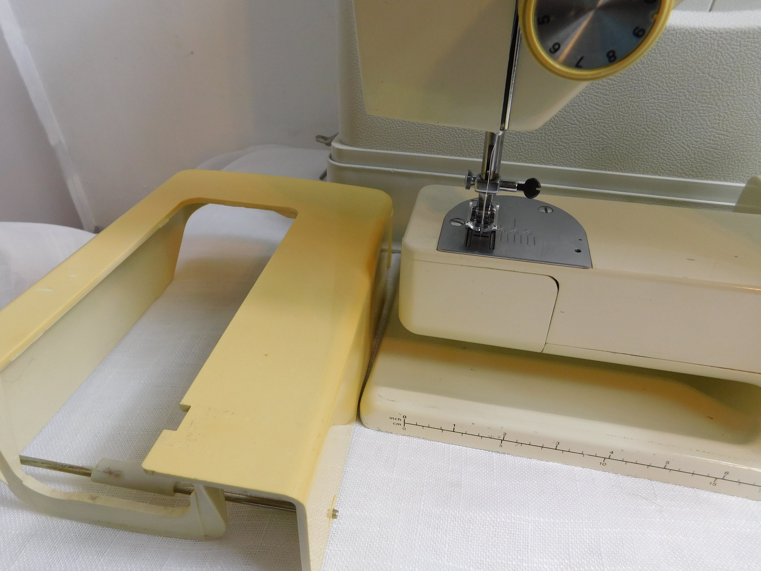 J5 Vintage Necchi 535FA Portable Sewing Machine W/ Case Etsy