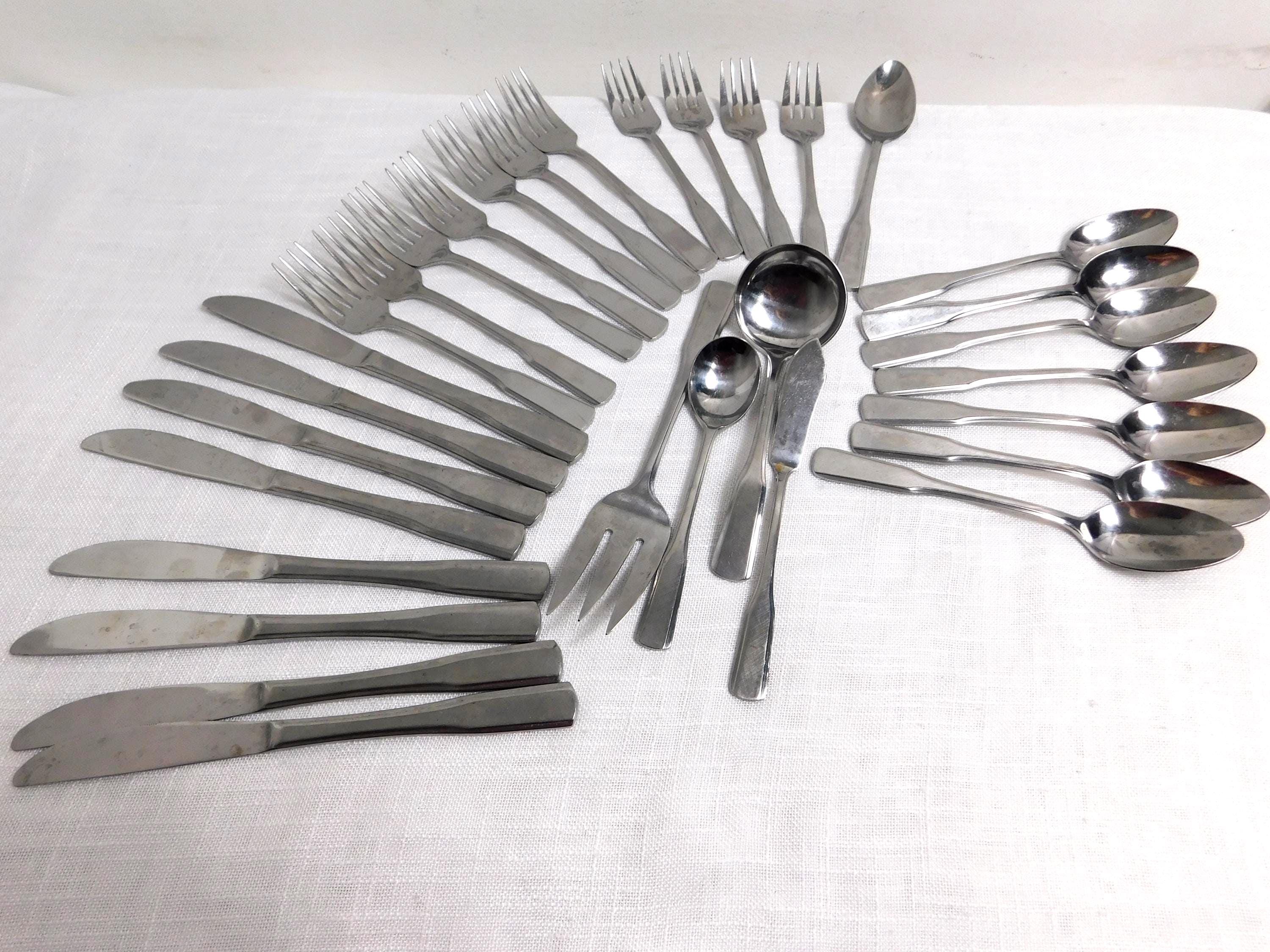 Reed & Barton KINGS (KOREA) Stainless SELECT 18-8 Silverware NEW