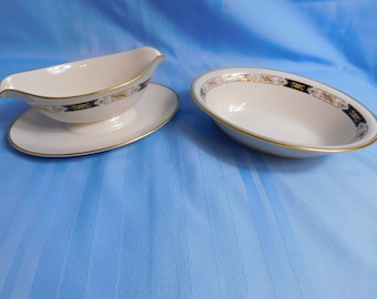 D4 - Pickard China USA Mystique Oval Veggie Bowl + Gravy Boat