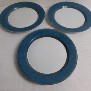 A7 - Dansk International Designs Gridworks Blue Dinner Plates Lot of 3