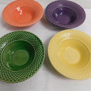 J8 - Bordallo Pinheiro Portugal Celebration Basket Weave Soup Bowls Lot of 4