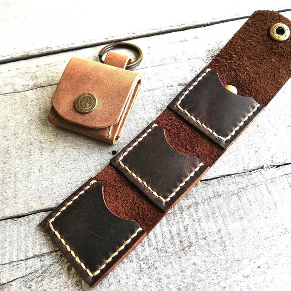 Guitar Pick keychain Pick Case Leather Pick Holder Gift for guitarist Distressed Leather Musician Gift Monogram Pick key chain Hand stitched