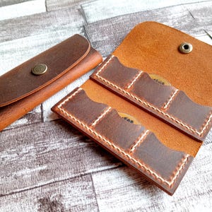 Plektrum Halter, 6 - 9 Steckplätze, personalisierte Leder Plektrum Tasche, Distressed Leder, Plektrum Brieftasche, Geschenk für Gitarrist, handgenäht