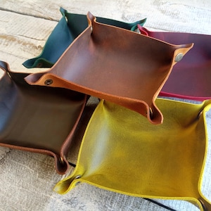 Leather Tobacco Tray, Personalized Valet Tray, Distressed Leather, Gift for pipe smokers, Handmade Tobacco Tray