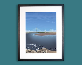 Könnte beinhalten: Ein gerahmter Kunstdruck mit einer stilisierten Illustration einer Schrägseilbrücke über einen breiten Fluss. Die Szene zeigt ein sandiges Flussufer im Vordergrund, ruhiges blaues Wasser und einen klaren blauen Himmel. Der Druck ist in einem dunklen Rahmen.