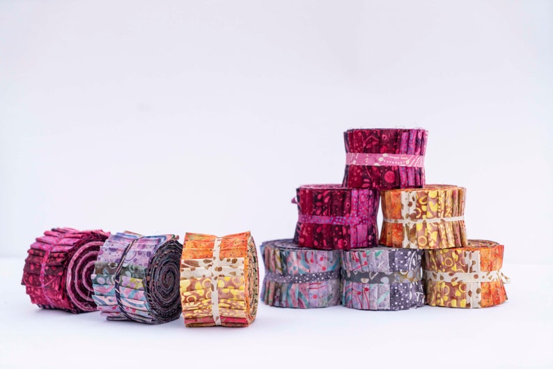 variation of colourways Bali Batiks JELLY ROLL 40 x 2.5/" Strips 100 /% Cotton