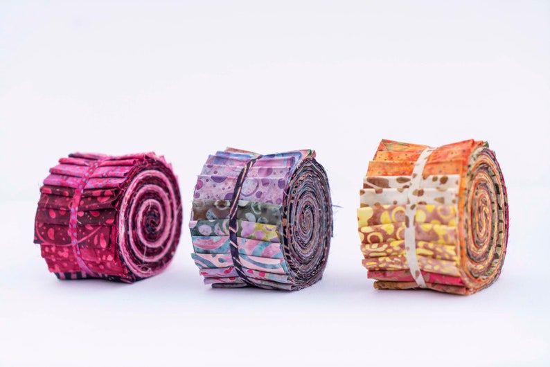 variation of colourways Bali Batiks JELLY ROLL 40 x 2.5/" Strips 100 /% Cotton