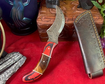 Stunning, Hand Forged, Damascus Steel, Boline/Karambit/Working Knife, Hard Wood Handle, Leather Sheath, Excellent!