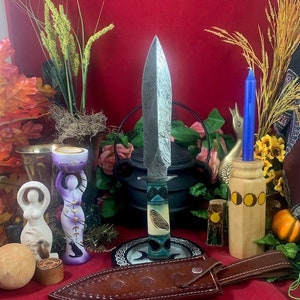 Stunning, Hand Forged, Damascus Steel, Athame/Dagger, Double Edge Blade, Etched & Stained Camel Bone Handle, Leather Sheath, Excellent!