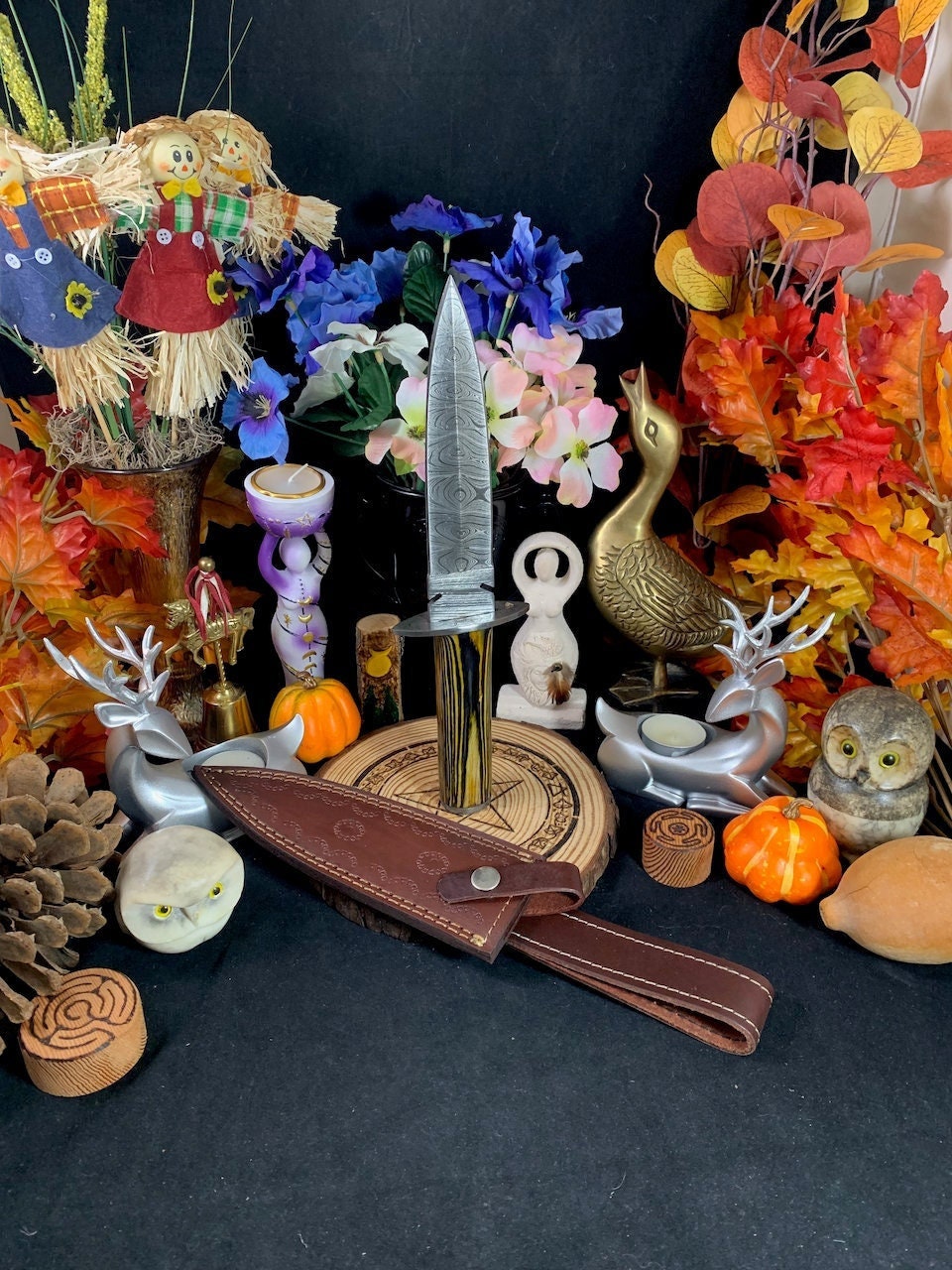 Stunning, Hand Forged, Damascus Steel, Athame/Dagger, Double Edge Blade, Hard Wood Handle, Damascus Cross Guard, Leather Sheath, Excellent!