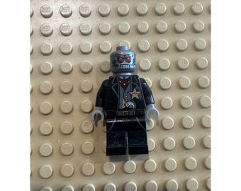 LEGO Monster Fighters Major Quinton Steele Minifigur Silverhuvud Sheriffstjärna