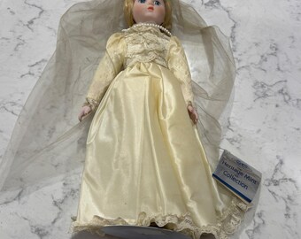 Vintage 1988–1989 Heritage Mint Porcelain Bride Doll w/ Veil & Tag Collectible