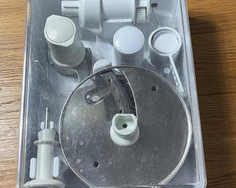 Cuisinart Food Processor Accessory Blade Disc Set with Storage Case White Silver