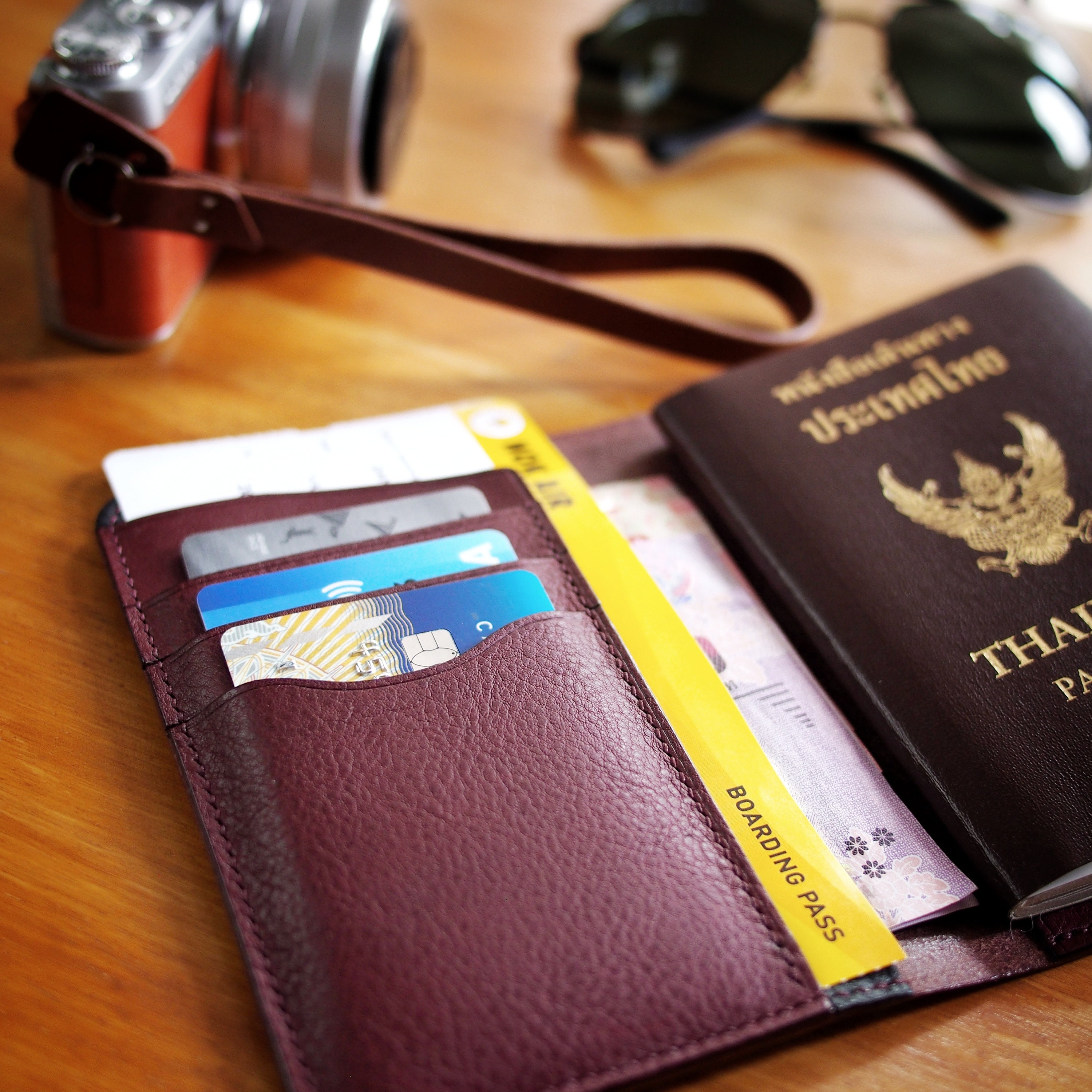 PDF A4 Pattern Leather Passport Holder Typeb With Three Card Slot