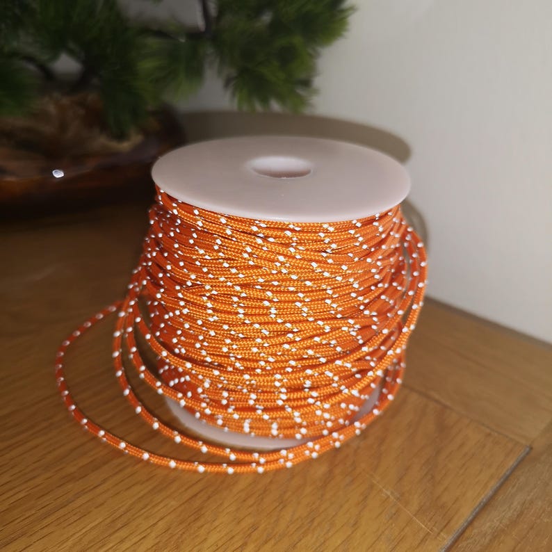 Reflective paracord 2mm Strong String Cord Camping Outdoors Hiking Bushcraft Luminous UK image 5